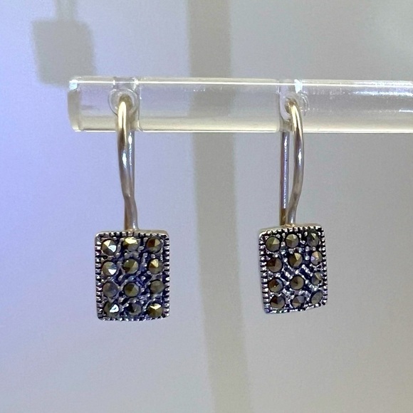 Genevieve & Grace Sterling Silver & Marcasite Rectangular Drop Earrings – New - Picture 2 of 16